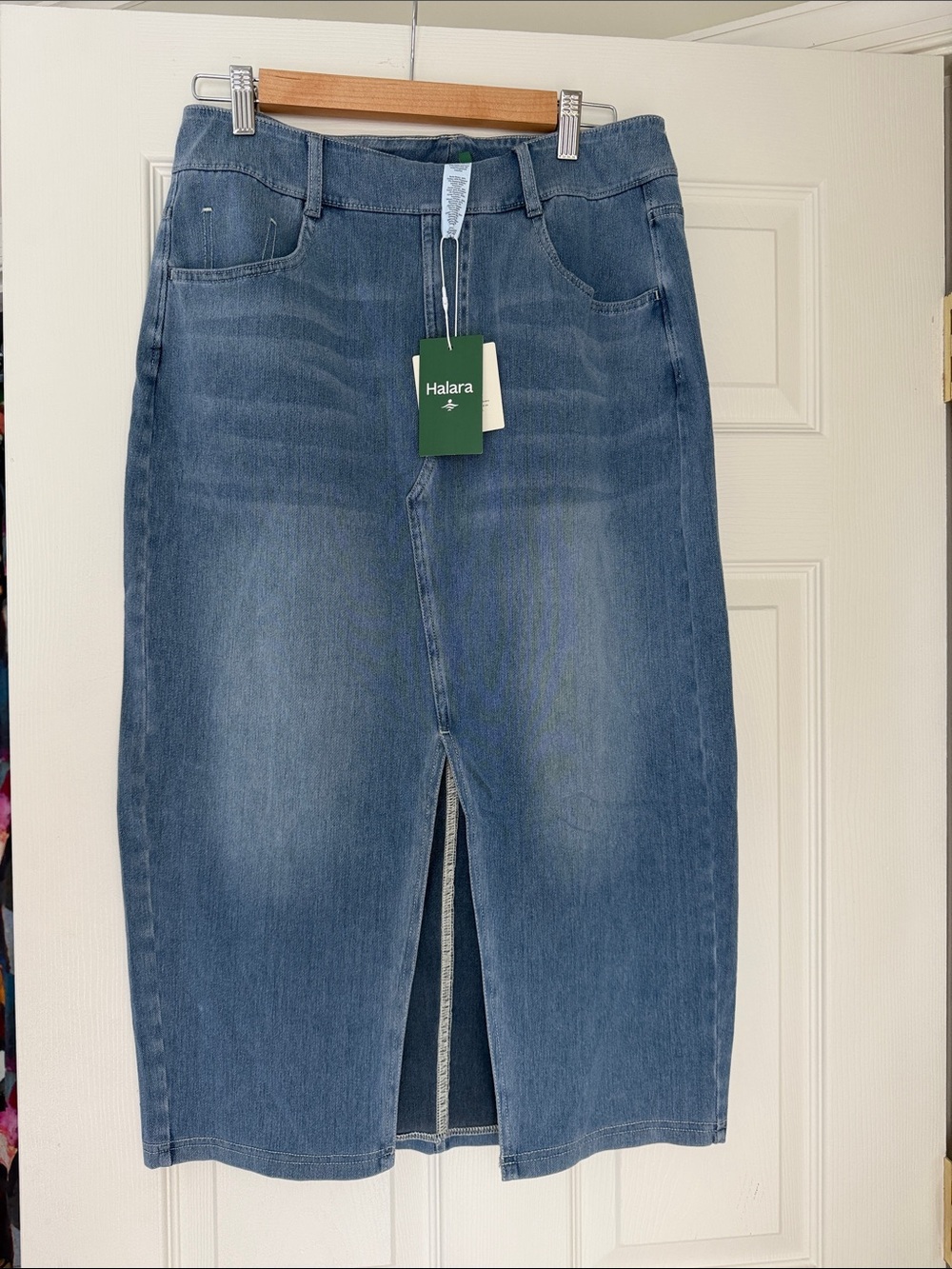 HALARA Blue Straight-Leg Denim Skirt with Front Slit